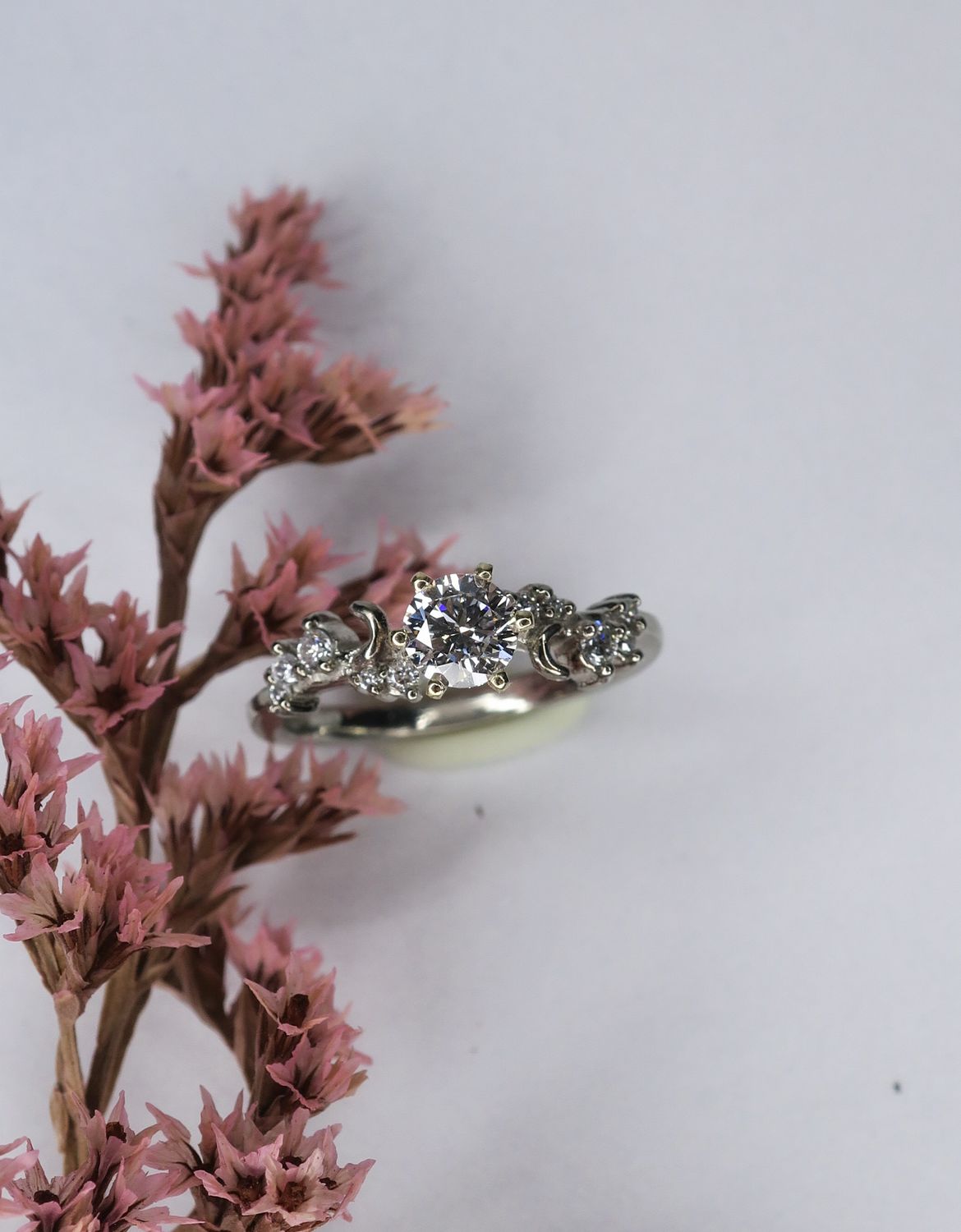 8k Diamond Moon Ring