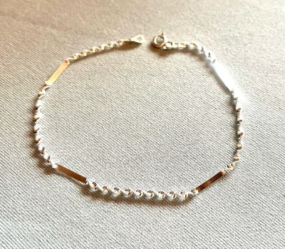 Dainty Twisty Chain Bracelet