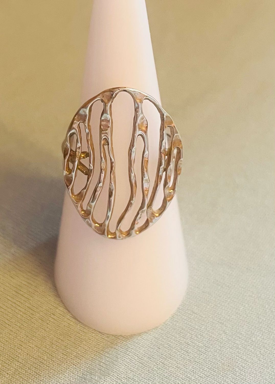 Curvy Lines Ring Sizes 7 or 9