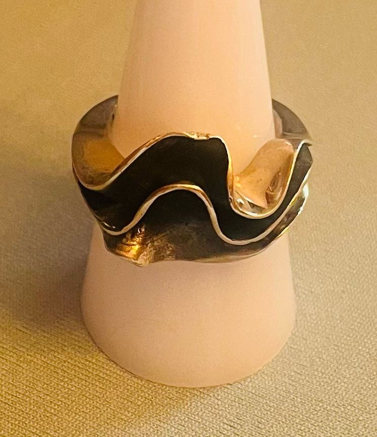 Oxidized Wavy Ring Size 8.5