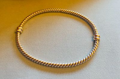 Twisted Thin Bangles With Rings