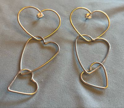 3 Long Dangling Hearts
