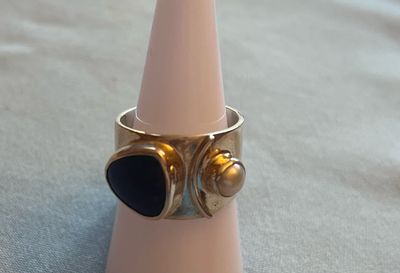 Lapiz Lazuli &amp; Pearl Size 7