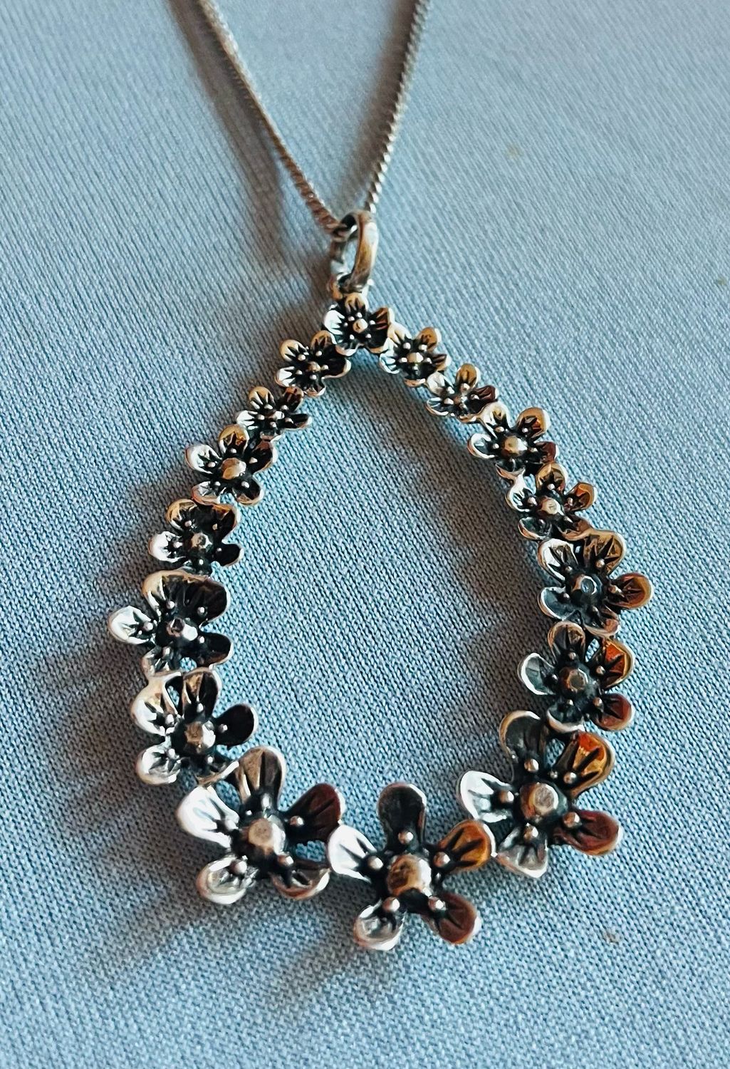 Flowery Teardrop Necklace