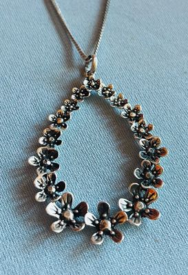 Flowery Teardrop Necklace
