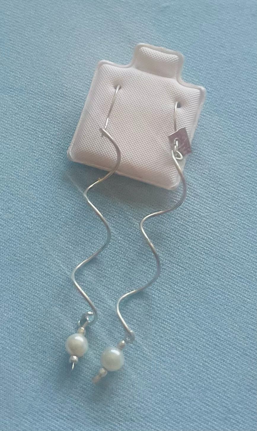 Twirly Pearls Earrings
