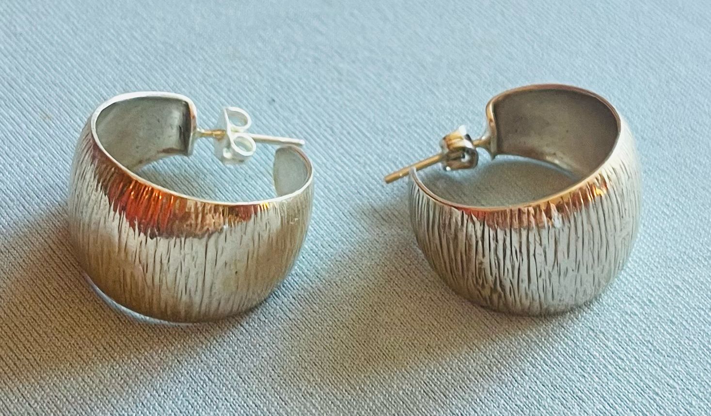 Thick Textured 1” Hoops on Posts