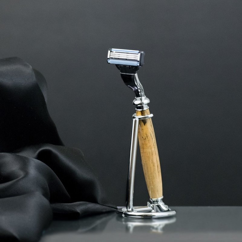 Men&#39;s Shaving Set - Single Chrome Stand