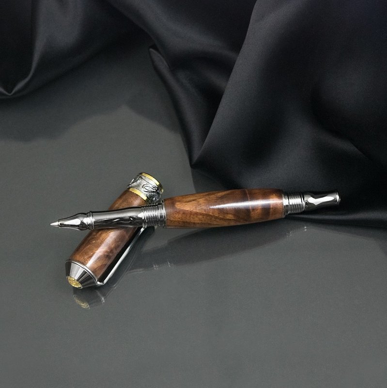 Noble Rollerball Pen - Walnut Wood