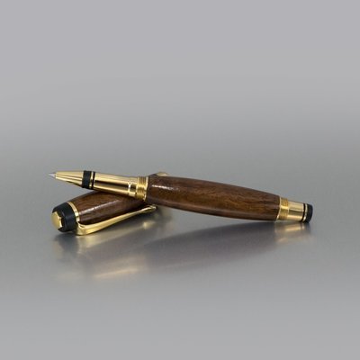 Executive Rollerball Pen - Walnut Wood