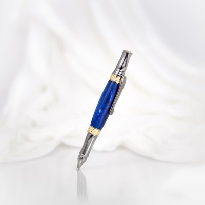 Heirloom Pen - Sapphire Acrylic