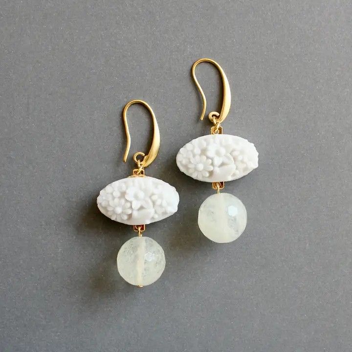 DA-Vintage Milk Glass &amp; Quartz Earrings