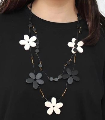 Floating Flower Necklace