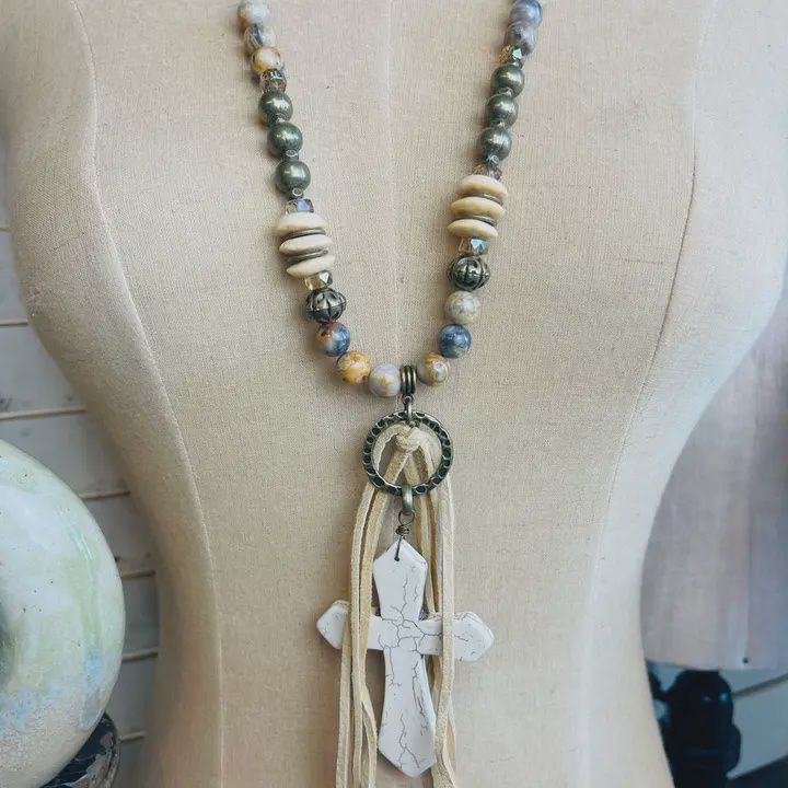 Natural Spice Cross