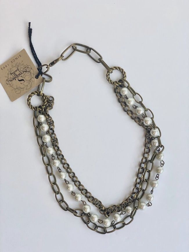 Chained Peal Neck