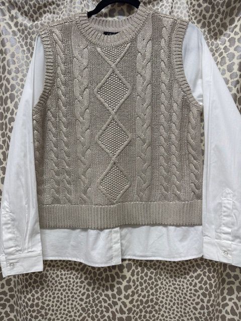 CB-Cable Knit Vest