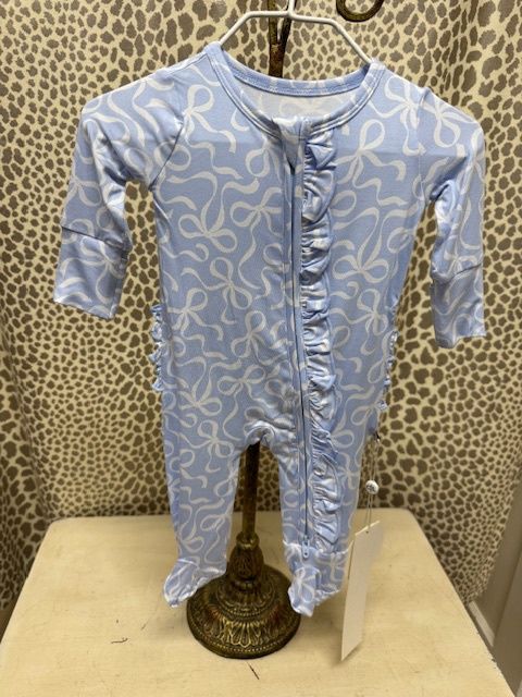 Caden Lane- Ruffle Zipper