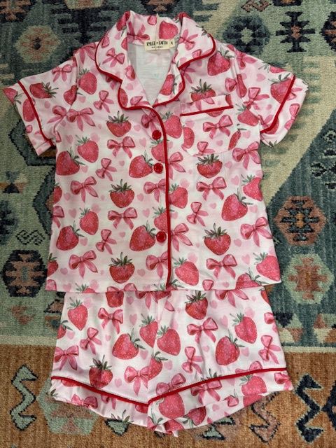 Rylee&amp;Faith-Strawberry pj set