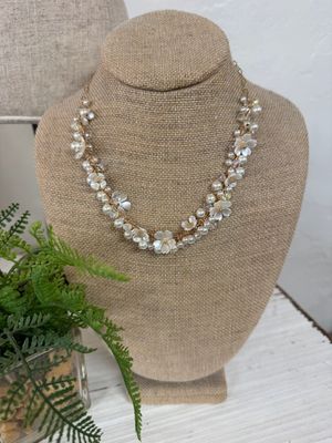 Arlen Gold Pearl Necklace
