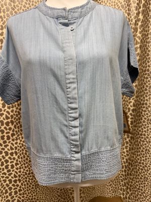 Tru Luxe-Stand Collar Chambray Top