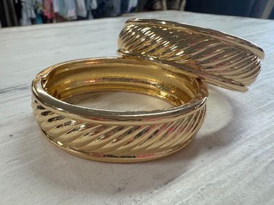242 South-Classic Cuff