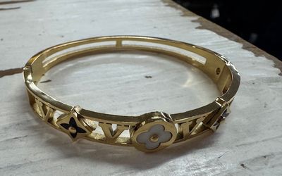 GS-Flower Bangle