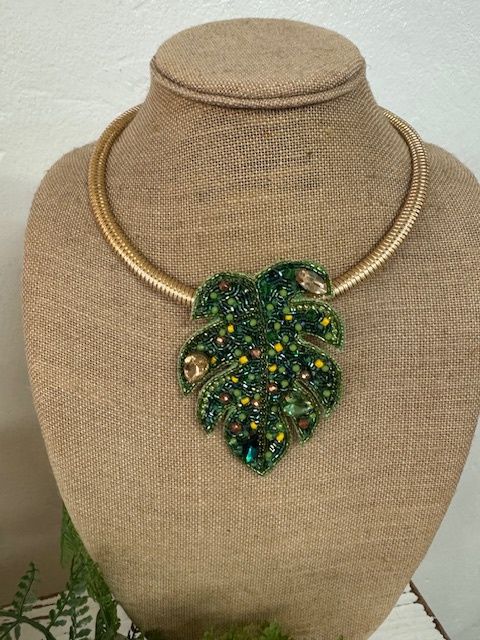 242 South-Leaf Necklace