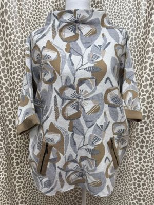 APNY-Abstract Bloom Sweater