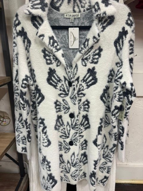 A la carte-Cream Jacquard Sweater Coat