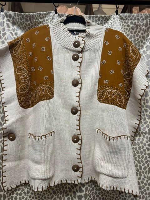 ShannonPassero-Bandana Poncho