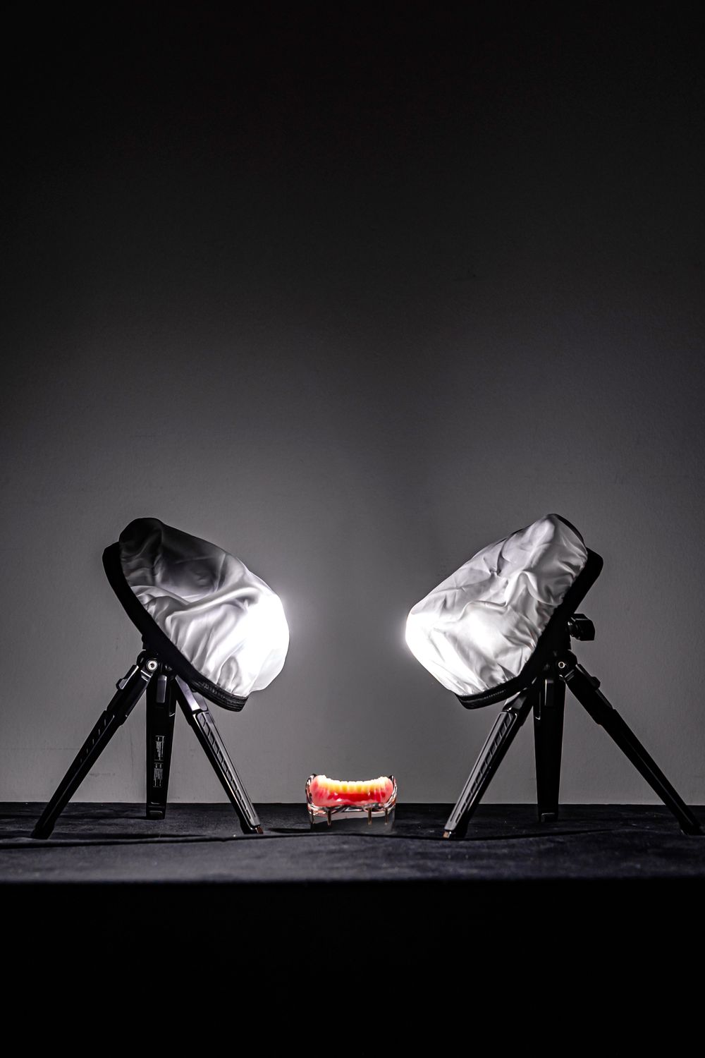 2 mini studio lights