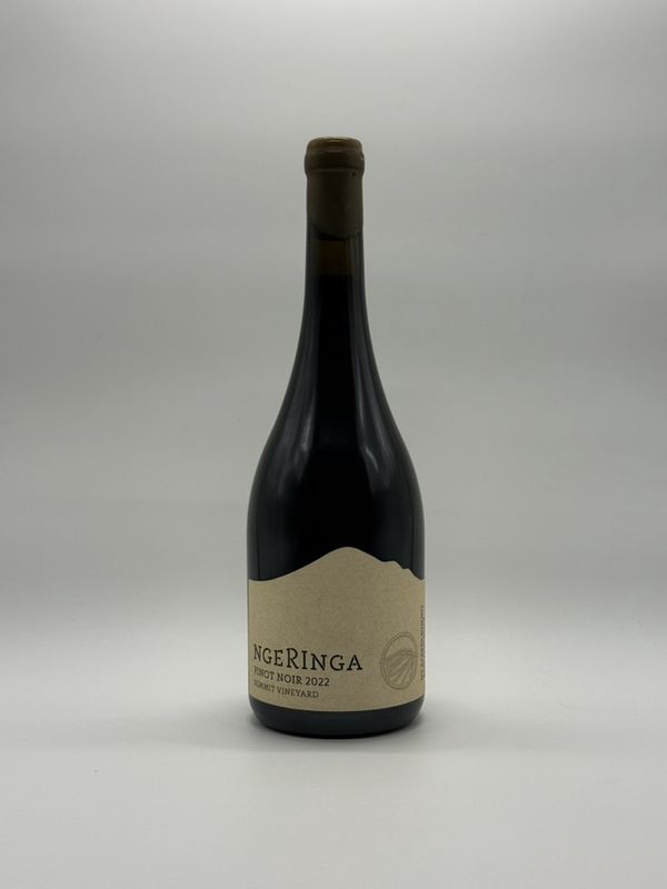 NGERINGA SUMMIT PINOT NOIR