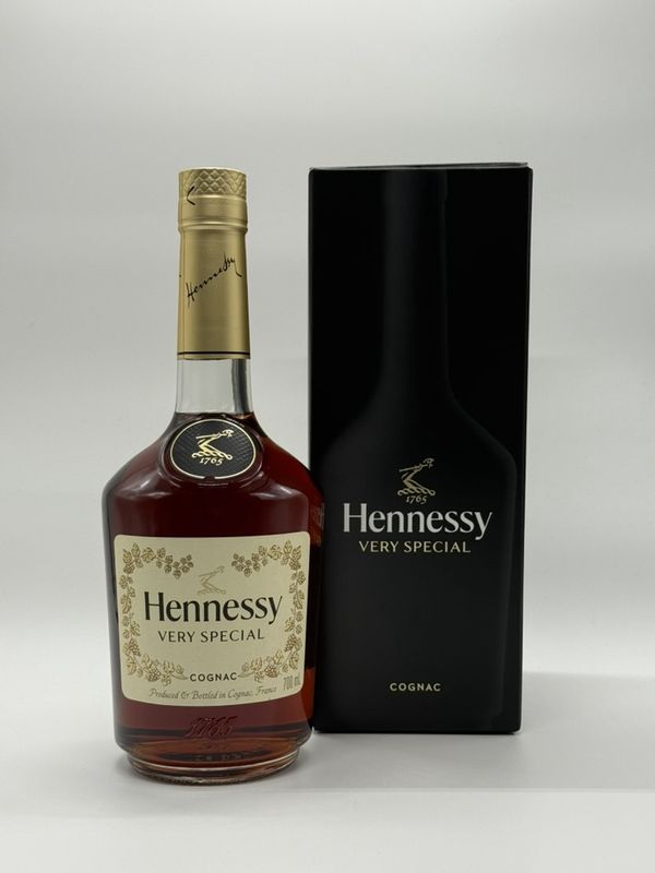 HENNESSY VS 700B
