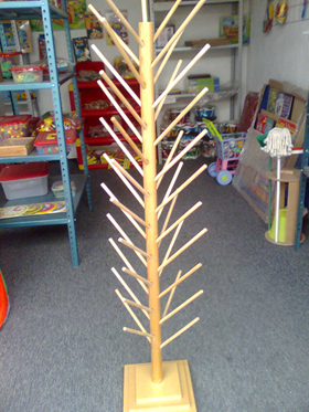 (E212) EXHIBIDOR PARA TITERE GRANDE 1Pz