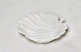 Whiteware Leaf Salad 8&quot;
