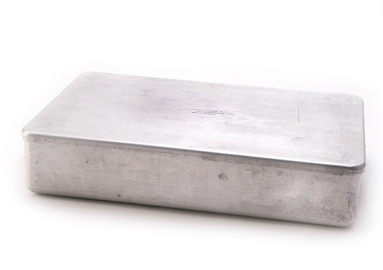 Grundy Tin 10&quot; x 5&quot; x 3&quot;