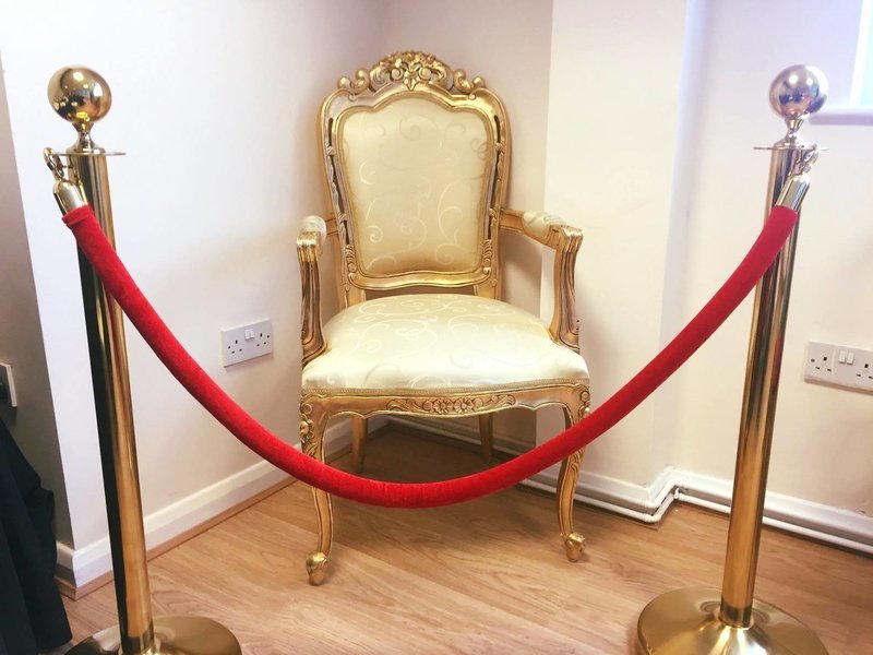 Throne Chair