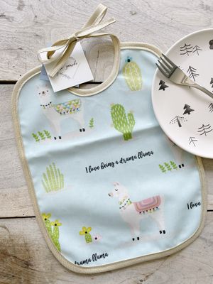 kinderlatz-impermeabel-lama-joli-samedi