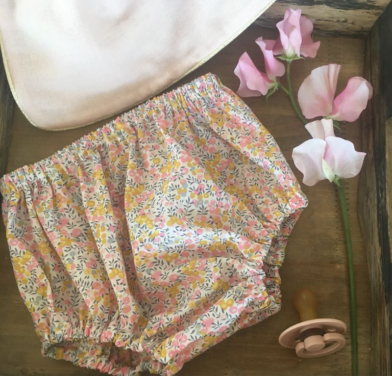 bloomer-short-flowers-liberty-baby-marque-suisse-joli-samedi