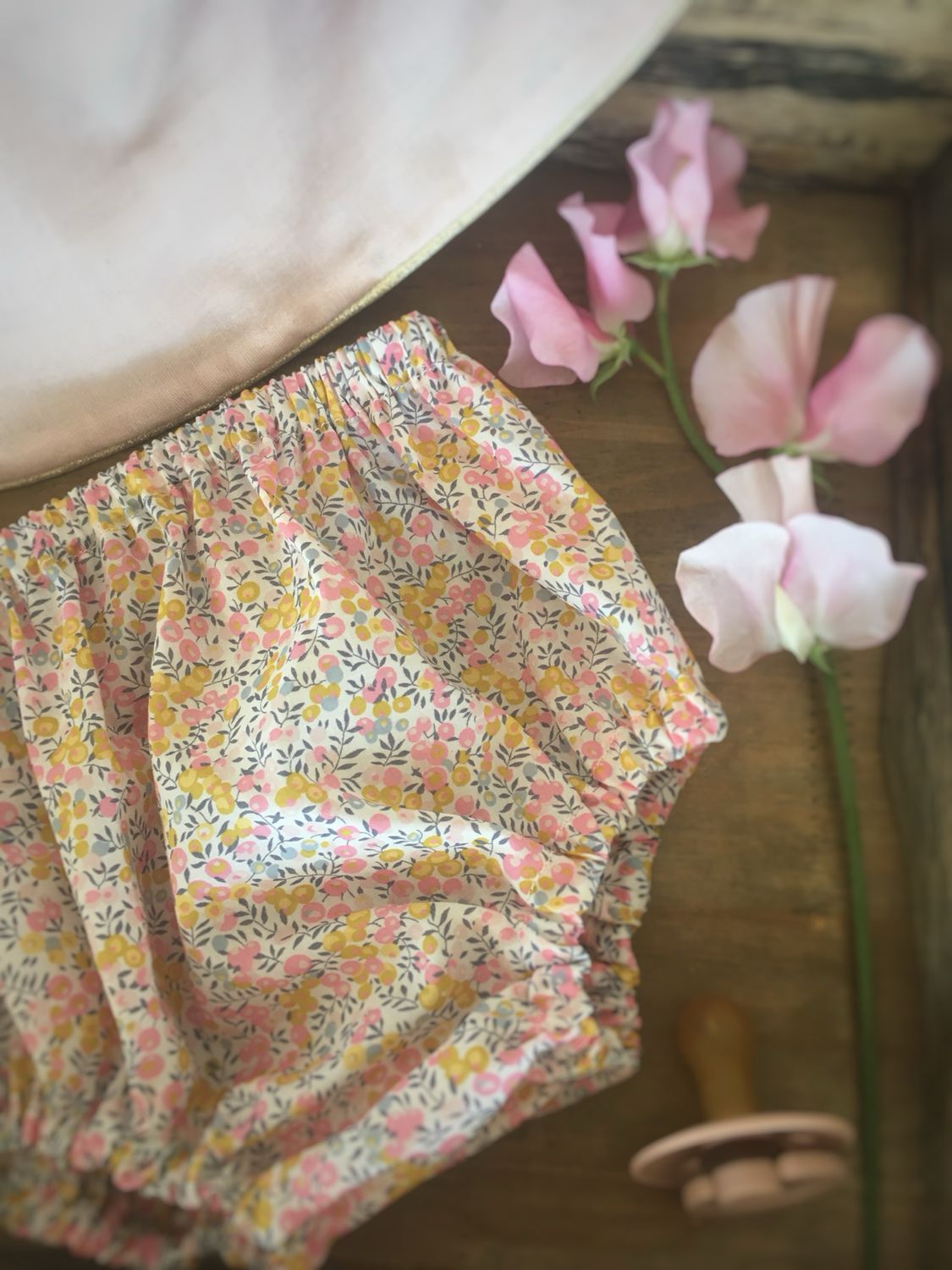 bloomer-short-blumen-liberty-baby-marque-schweizer-joli-samedi