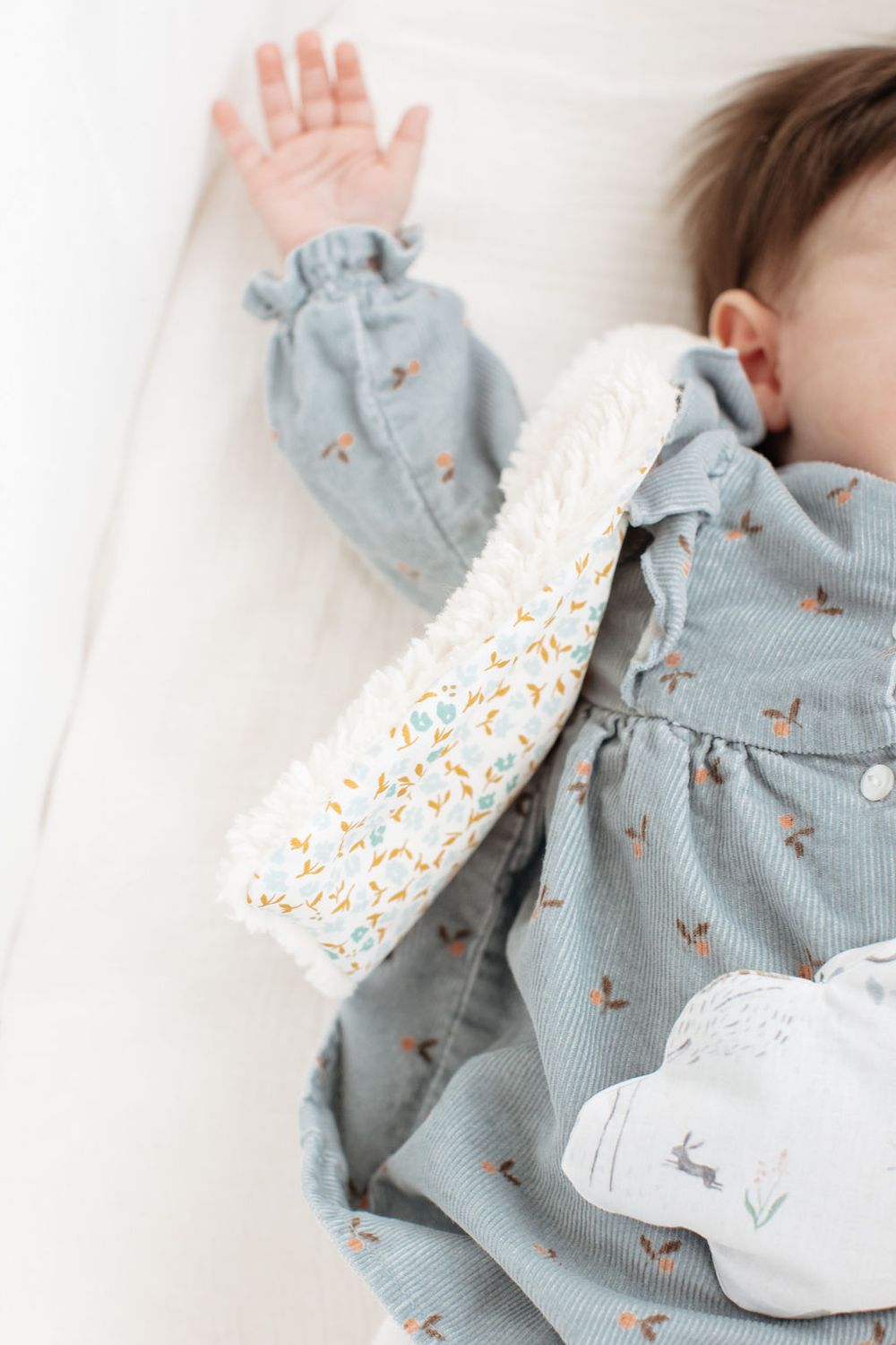 wärmflasche-kolik-baby-bauch-körner-joli-samedi