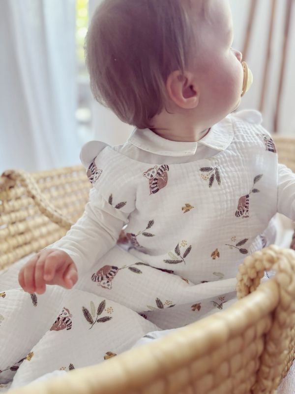 ​🌿 Summer Sleeping Bag – Lemur Pattern