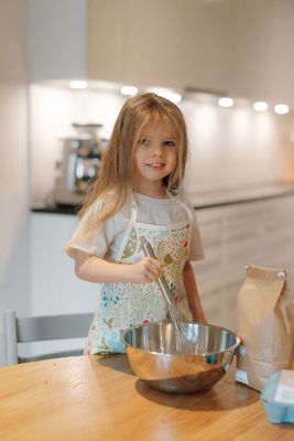 Waterproof Kids Kitchen Apron Jungle – Perfect for Cooking, Crafting and Playing