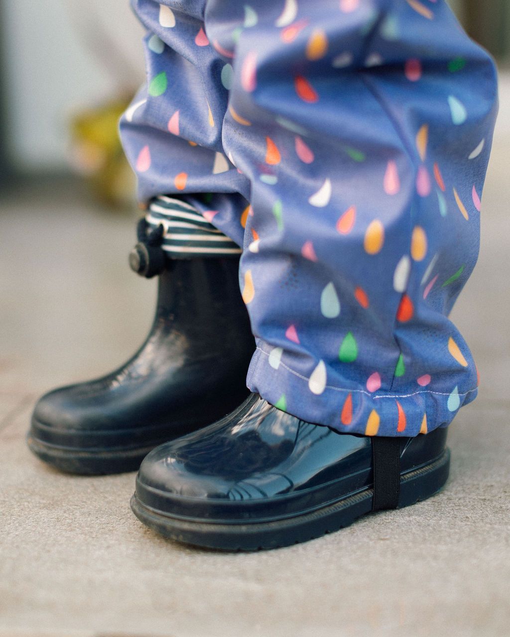 rain-pants-kids-colorful-drops.jpg