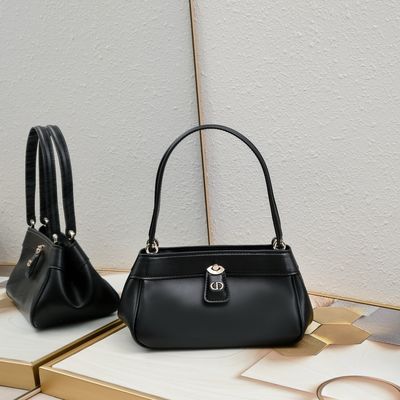Dior women bag DOA32