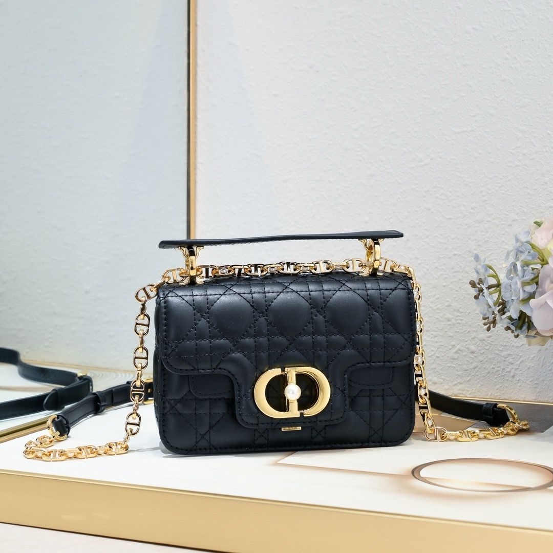 Dior women bag DOA38
