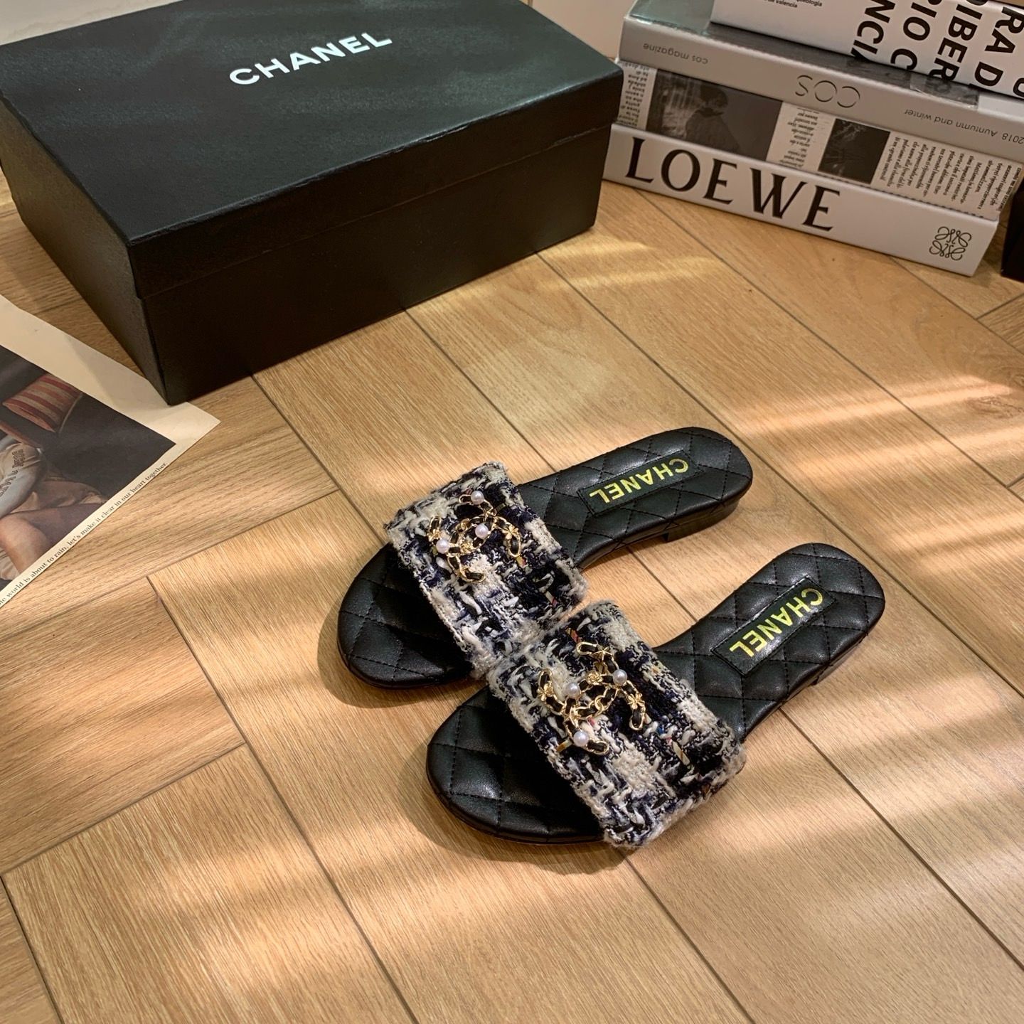 Chanel women slippers CALB04