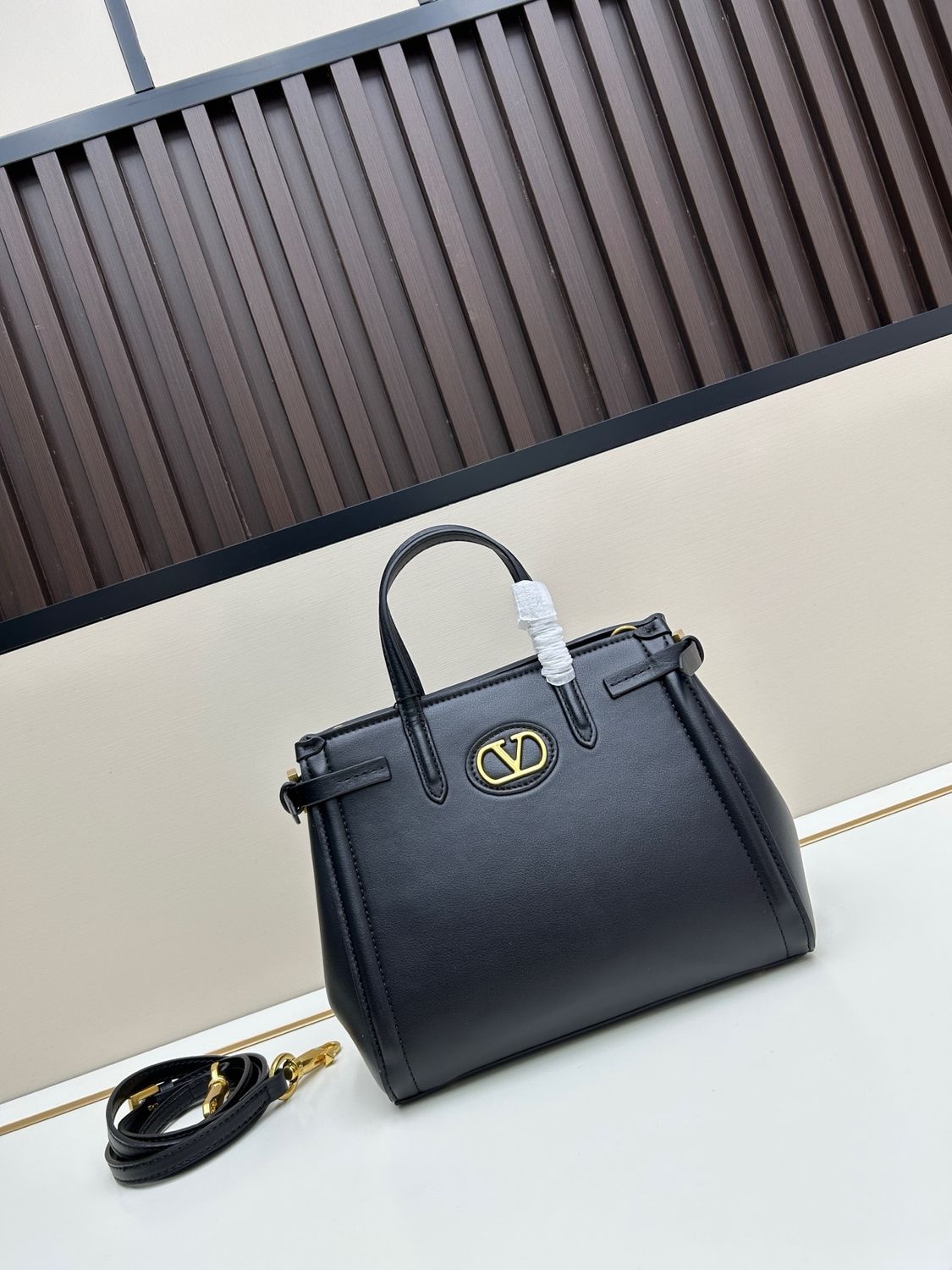 Valentino women bag VLC02