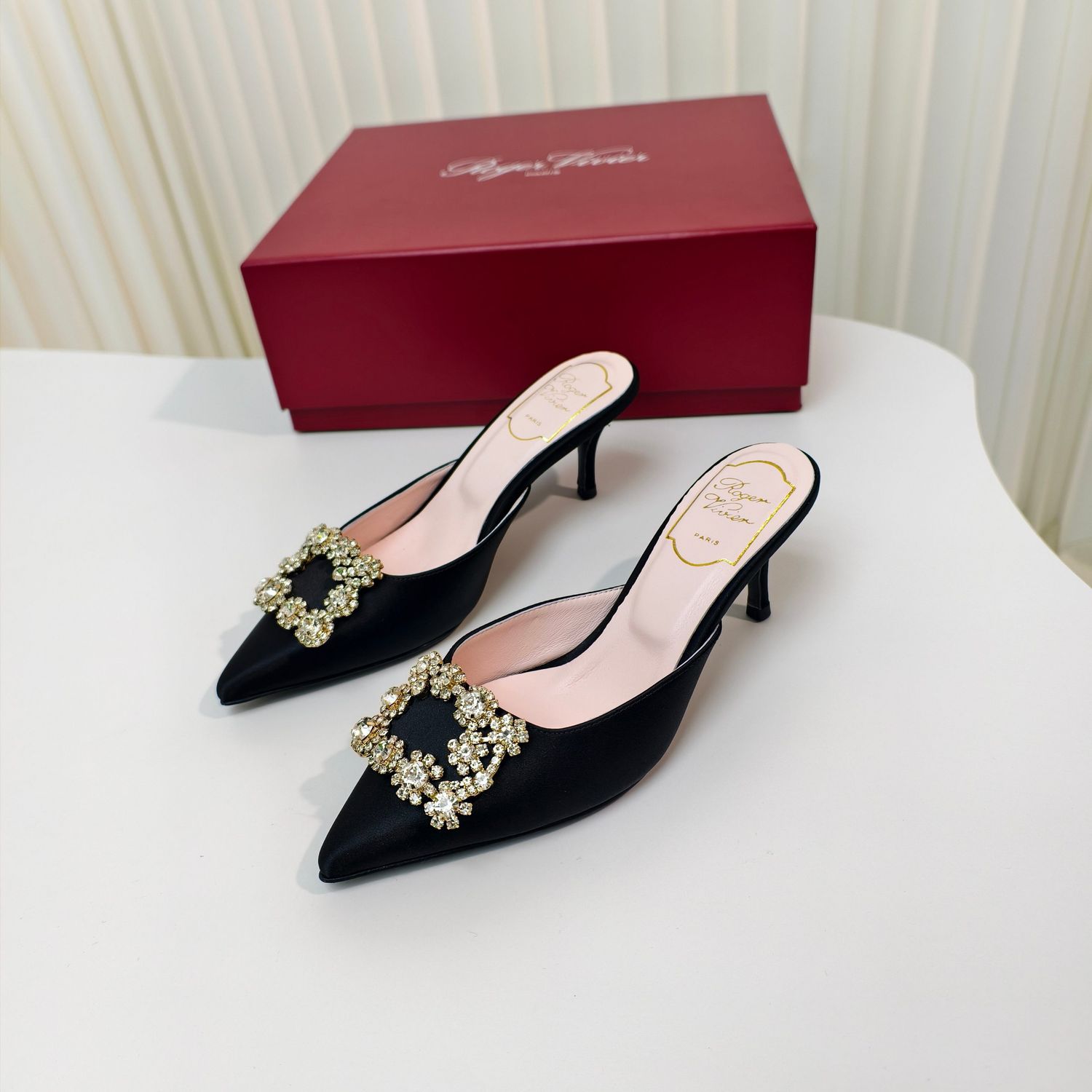 Roger Vivier women sandals ROVE07