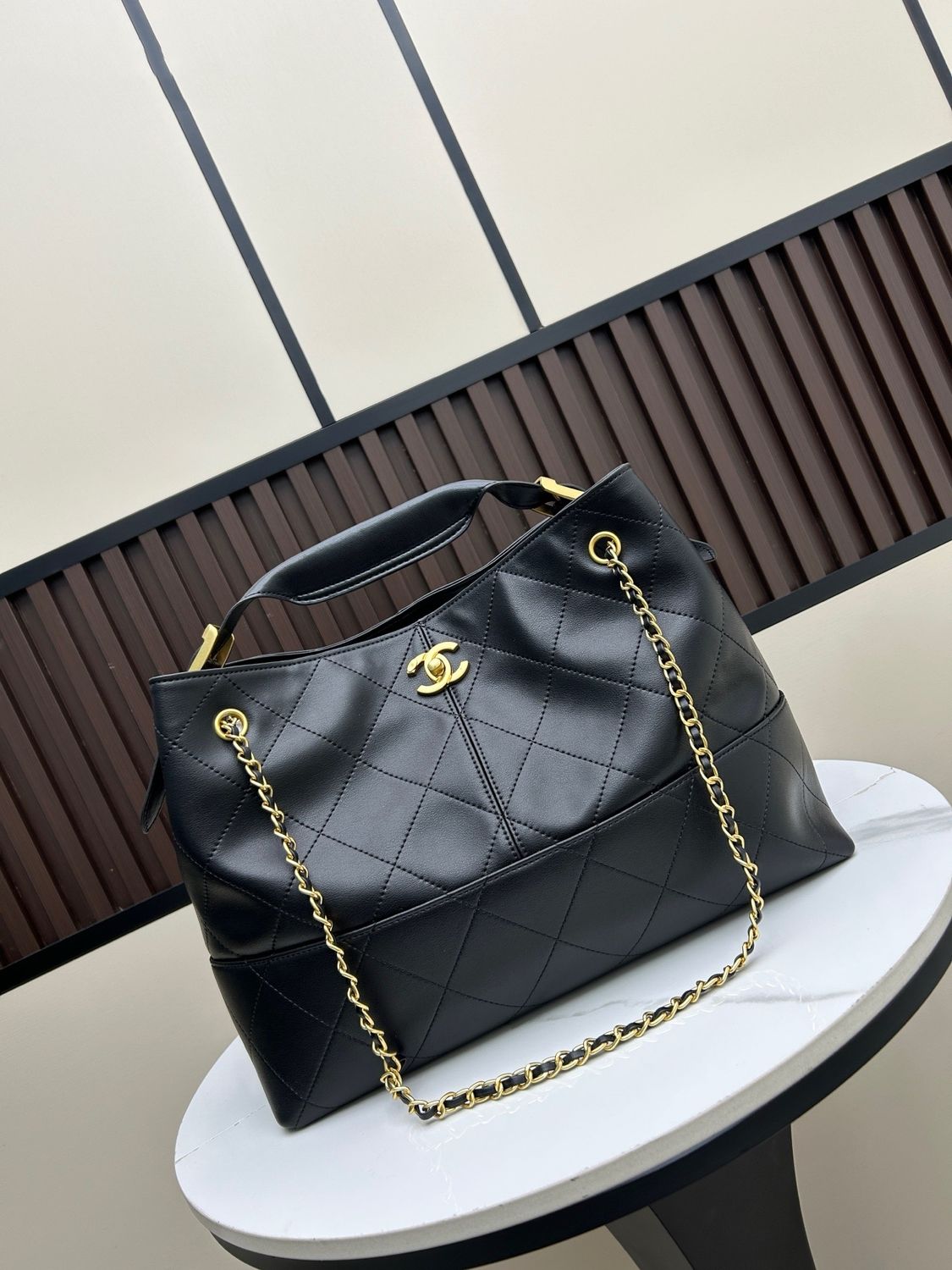 Chanel women bag CAE04